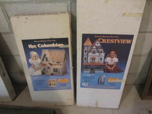 lot 114 image: Crestview Doll House Kit