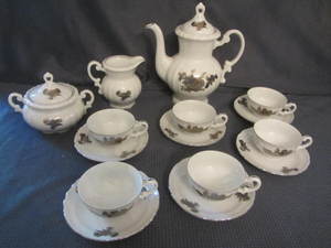 lot 74 image: Seyei Tea Set