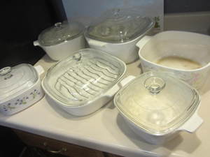 lot 172 image: Corning Casseroles