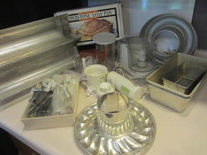 lot 178 image: Mixing & Baking