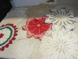 lot 198 image: Doilies