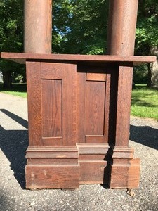 lot 4 image: Craftsman-style Oak Half-Wall Room Dividers & Columns