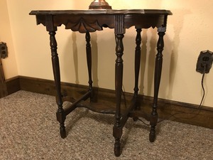 lot 33 image: Antique Side Table wFringe Lamp