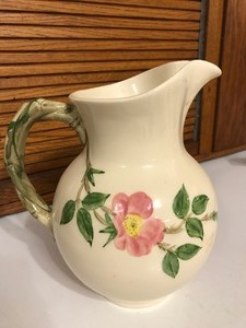 lot 24 image: Desert Rose Franciscan Serving Dishes Oddlot
