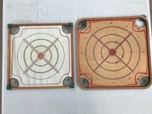 lot 39 image: Antique Tabletop Game Boards