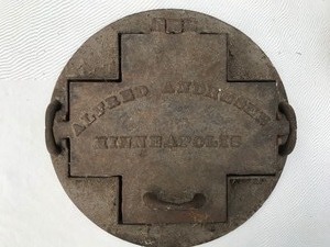 lot 47 image: Antique Waffle Irons & Misc Faucets