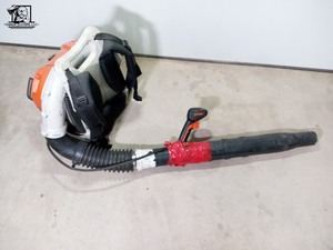 lot 402 image: STIHL BR 600 Backpack Blower