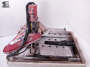 lot 413 image: MK Diamond Tile Saw