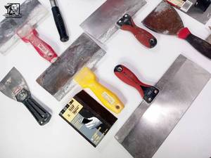 lot 464 image: Sheet Sander and Miscellaneous Tools