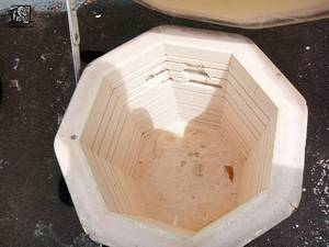 lot 493 image: Paragon 8 Sided High Fire Kiln