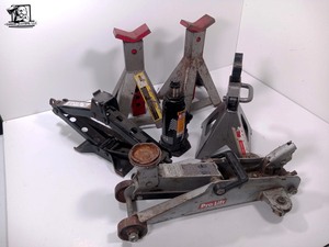 lot 505 image: Jacks