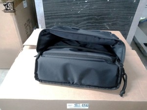 lot 527 image: 16 Golf Disc Saddlebags