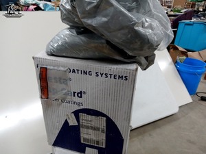 lot 535 image: 9 Pounds of Axalta Silver Powder Coating
