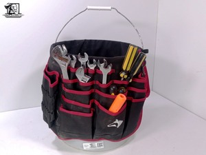 lot 514 image: Assorted Tools With Bucket Sleeve