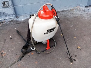 lot 471 image: ECHO 4 Gal. Diaphragm Backpack Sprayer