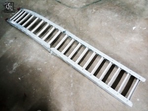 lot 466 image: Motorcycle  Ramp