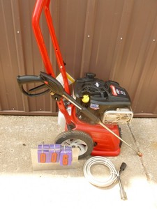 lot 6 image: Troy Bilt gas pressure washer. Aprrox 2700 psi. Runs but unable to fully test. As shown.