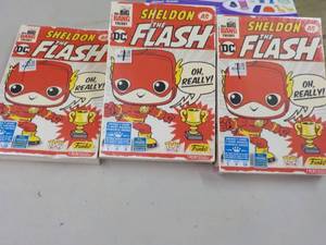 lot 214 image: 3 Sheldon the Flash size S, M , L ...