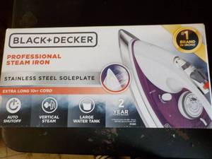 lot 39 image: Black and Decker Stainless Steel Ir...