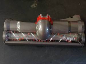 lot 75 image: Dyson Part...
