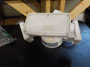 lot 76 image: Outdoor Motion LED Light...