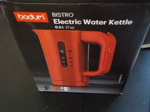 lot 77 image: Bodrum Bistro Electric Water Kettle...
