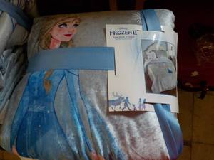 lot 93 image: Frozen II Twin Size Quilt and Sham...
