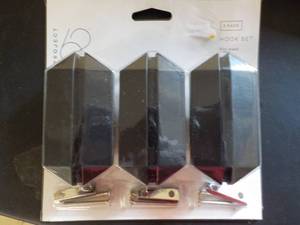 lot 114 image: Project 62 Hooks...