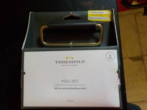 lot 131 image: Threshold 6 Pack Pull Set...