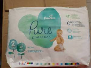 lot 142 image: Pamper Diapers Mega Pack of 32  12...