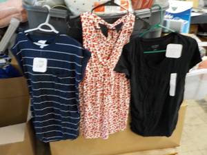 lot 184 image: 3 Maternity Tops, size S, from Targ...