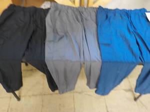 lot 199 image: 3 Pairs of Size Small all in motion...