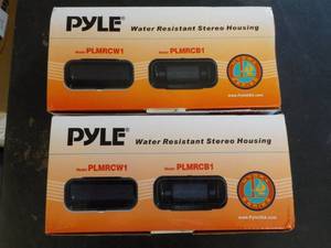 lot 282 image: Pyle Water Resistant Stereo Housing...