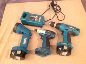 lot 2 image: Makita Cordless Tools