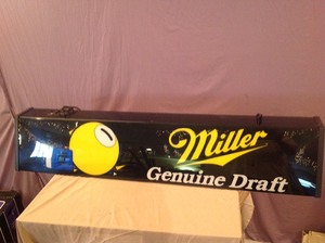 lot 5 image: Miller Genuine Draft Pool Light