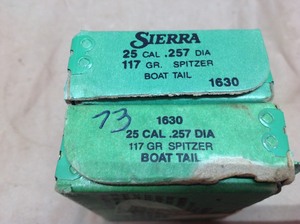 lot 26 image: 25 Cal 117 gr Boat Tail Bullets
