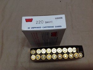 lot 43 image: 220 Swift Shells