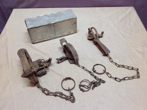 lot 87 image: Traps