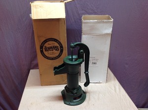 lot 91 image: New Vintage Look Pitcher Pump