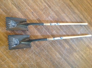 lot 124 image: Pair of Shingle Removers