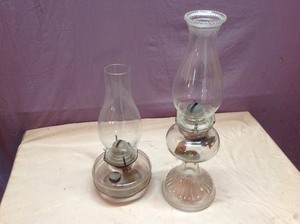 lot 203 image: Set of Kerosene Lamps