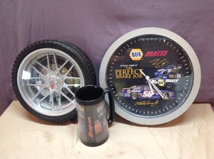 lot 219 image: Clocks & Snap-On Mug