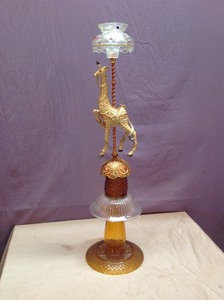 lot 229 image: Unique Decor