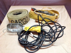 lot 253 image: Shop Light & Ratchet Strap