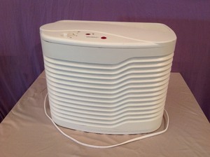 lot 285 image: Air Purifier