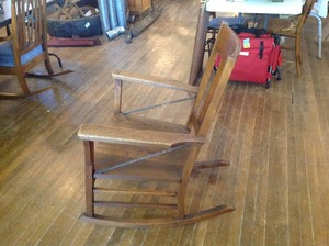 lot 290 image: Vintage Rocking Chair
