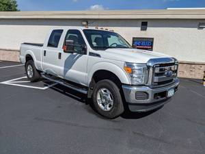 lot 2016 image: 2016 Ford F250 SRW 4X4 Crew Cab XLT