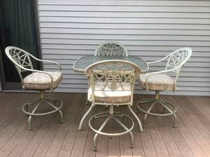 Hampton Bay Patio Set