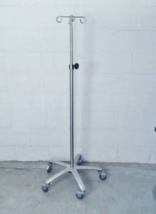 lot 24 image: 4 Rams Hook Telescoping IV Pole - Good Condition