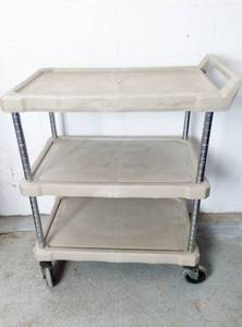 lot 39 image: 3 Tier Utility Cart - Nice Condition Though Has A Crack In The Center